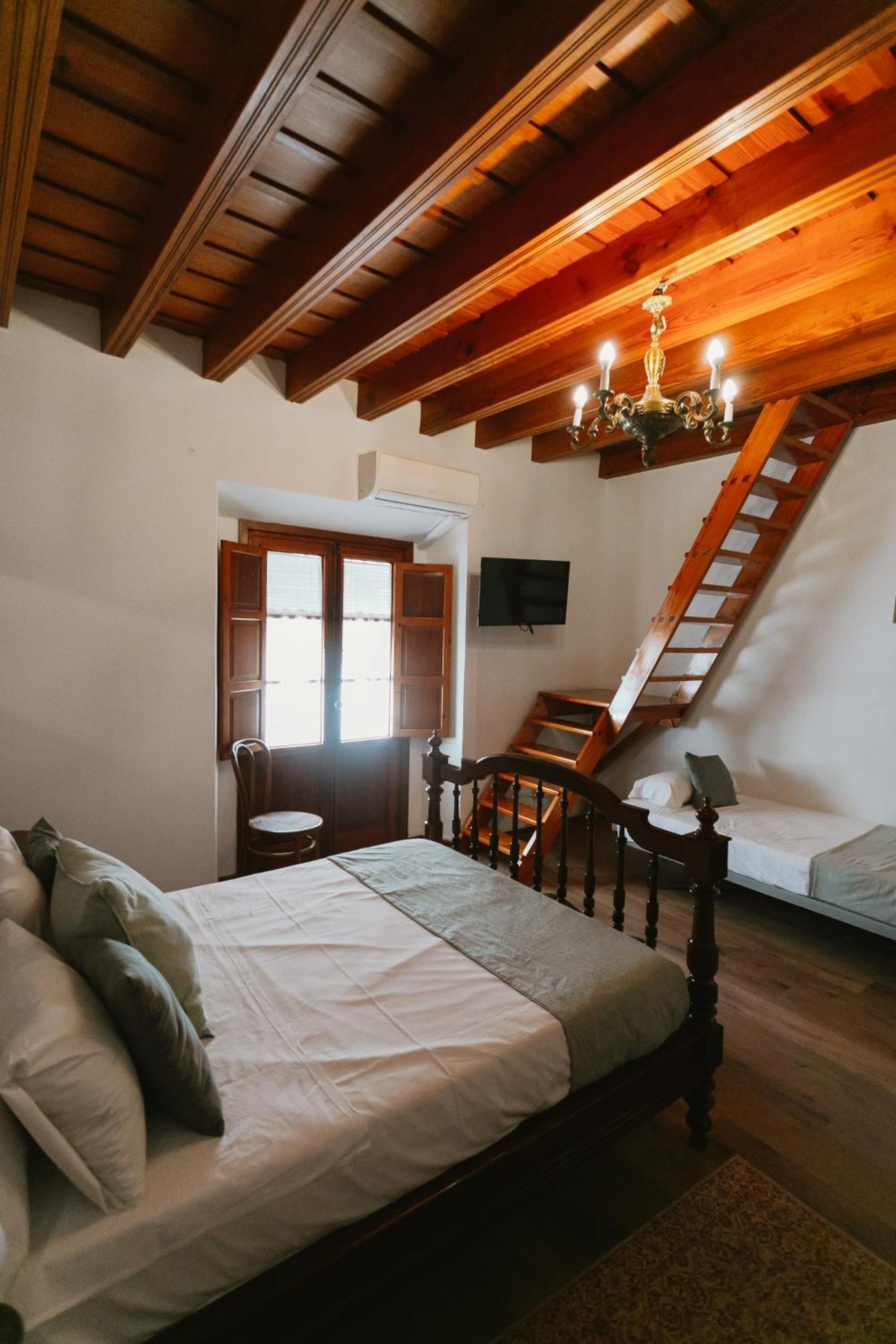 Komodo Casa Maravillas Rooms Sevilla Exteriör bild