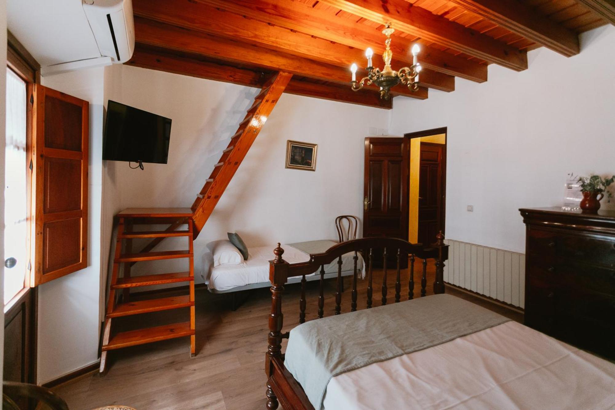 Komodo Casa Maravillas Rooms Sevilla Exteriör bild