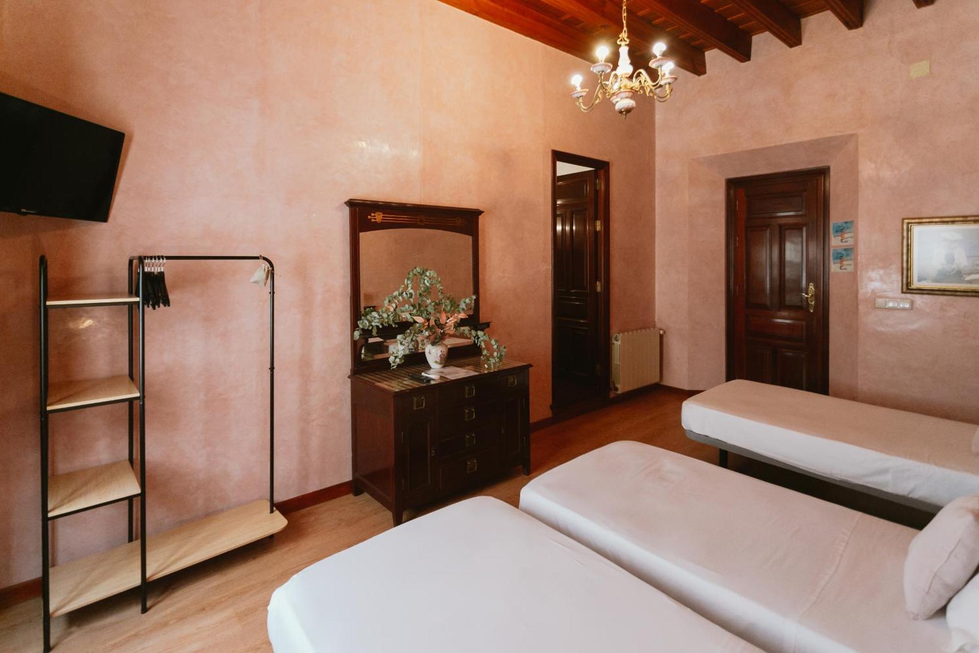 Komodo Casa Maravillas Rooms Sevilla Exteriör bild