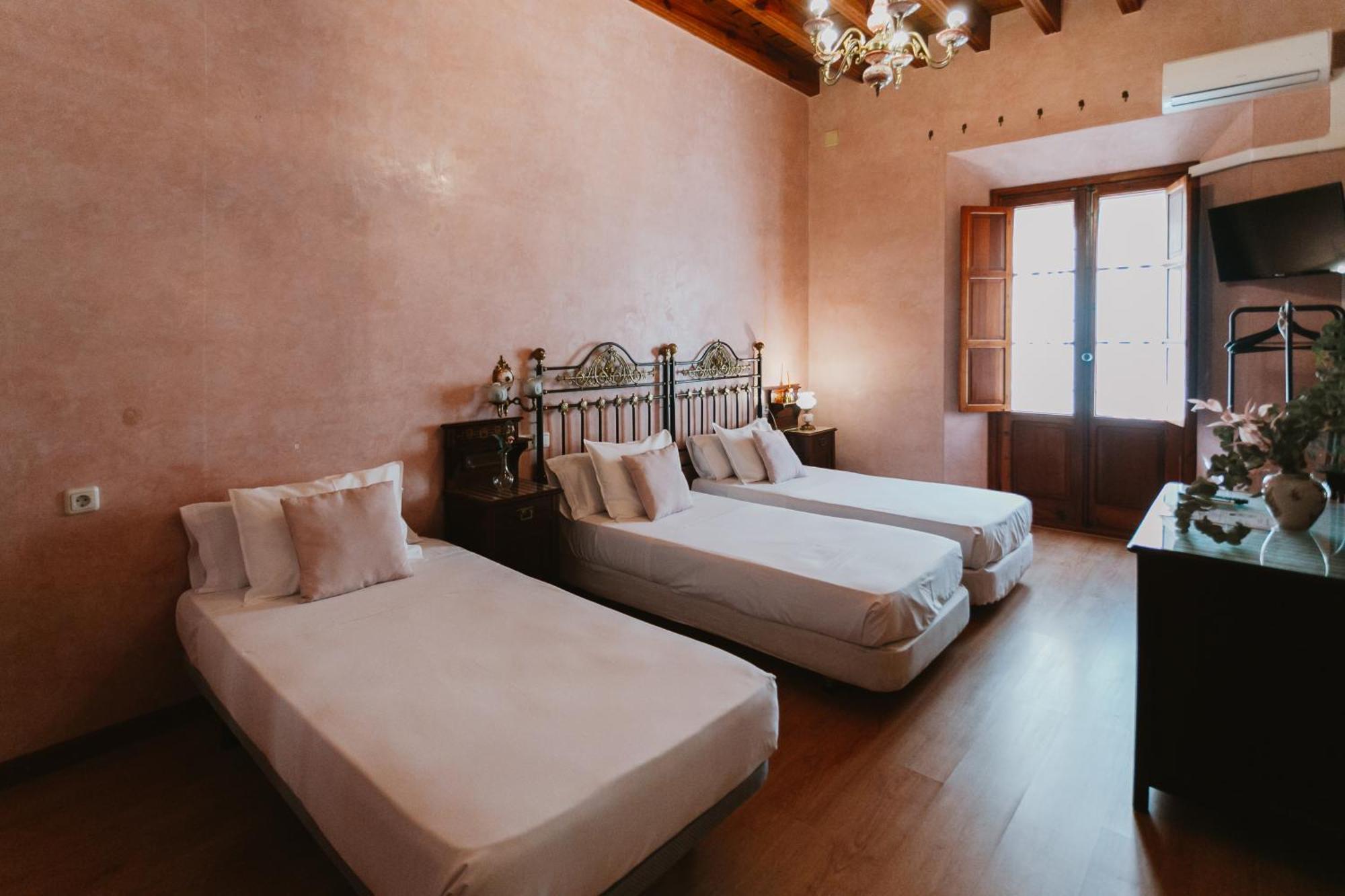 Komodo Casa Maravillas Rooms Sevilla Exteriör bild